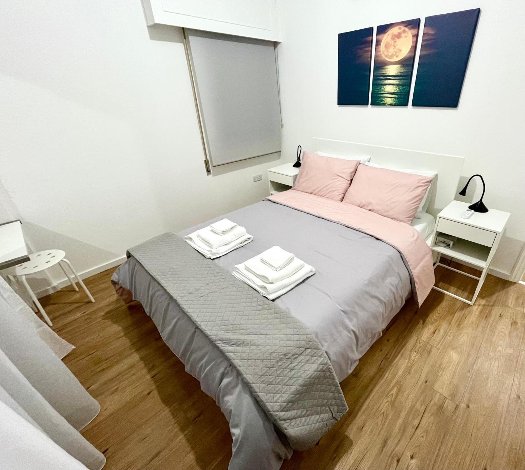 Modern Apartment Near Mckenzie Beach Lárnaka Kültér fotó