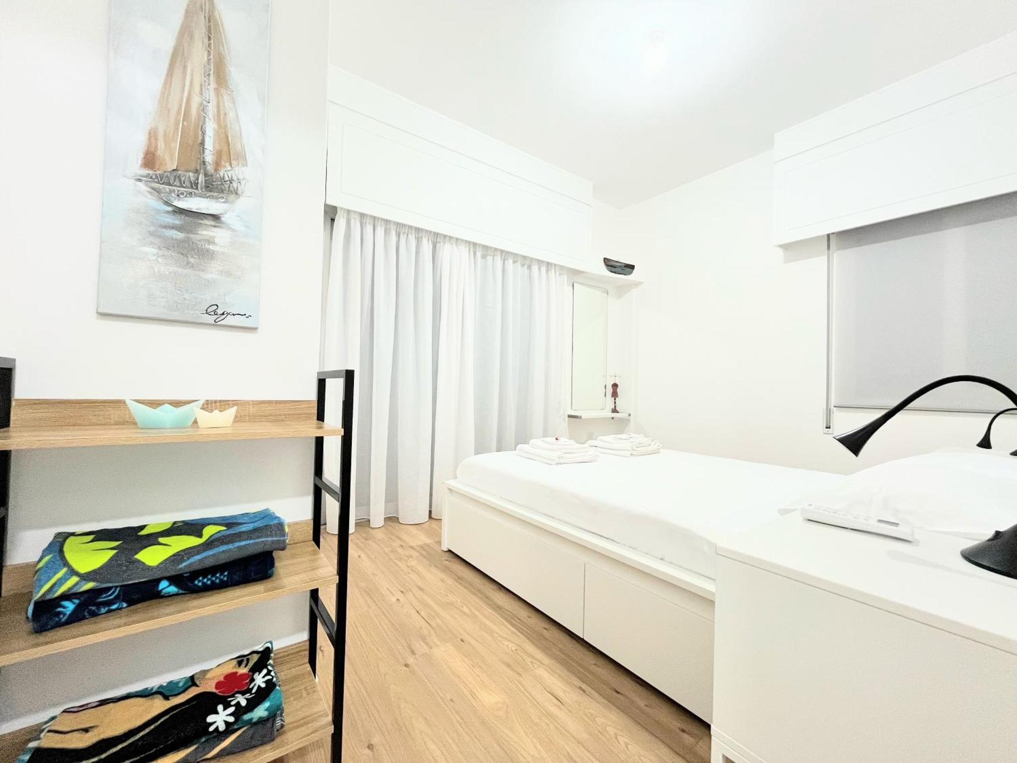 Modern Apartment Near Mckenzie Beach Lárnaka Kültér fotó