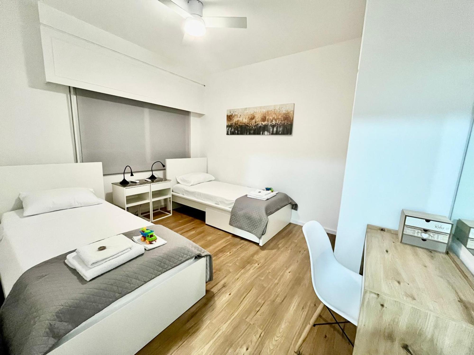 Modern Apartment Near Mckenzie Beach Lárnaka Kültér fotó